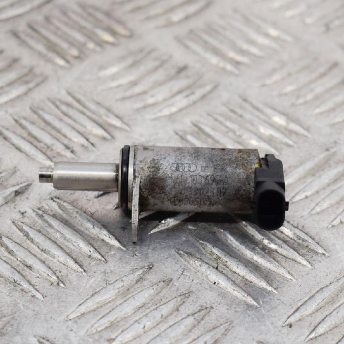 Supapa solenoid AUDI A5 8T3 2009 OEM: 06H103697AC271302302 3557706