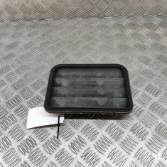 Grila de ventilație caroserie SKODA SUPERB III 3V3 2016 OEM: 7PP819181A 29502188