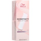 Wella Professionals Shinefinity Zero Lift Glaze vopsea de păr demipermanentă culoare 07/97 60 ml