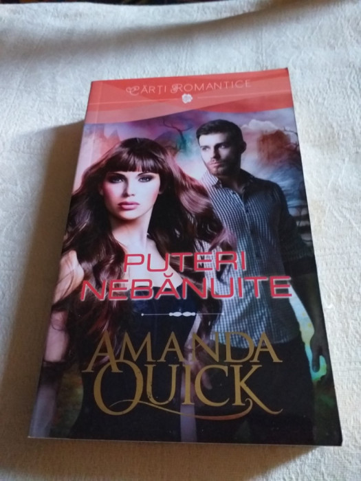 AMANDA QUICK: PUTERI NEBANUITE