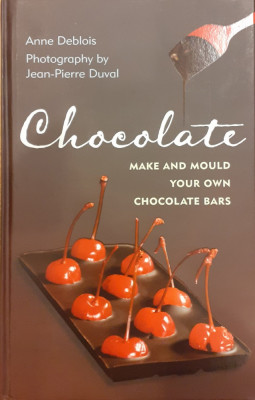 Chocolate Make and mould your own chocolate bars foto