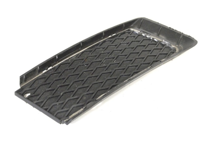 Grila dreapta față BMW 3 Cabrio E93 2007 OEM: 7178992 11812297