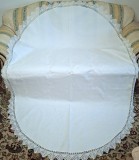 Fata de masa Vintage din damasc de bumbac, cu model Baroc in tesatura si margine de dantela croset- Ovala