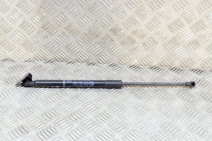 Amortizor haion dreapta TOYOTA PRIUS _W5_ 2021 OEM: 68950-0WB21 17759035