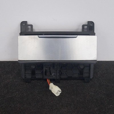 Scrumiera AUDI Q7 4L 2006 OEM: 4L0857951 2647510 foto