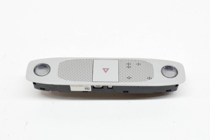 Iluminare interioară TESLA MODEL Y 2020 OEM: 1547671-00-A 13828153