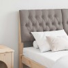 VidaXL Tăblie tapițată Gri taupe 135 cm Lemn de pin masiv 879347