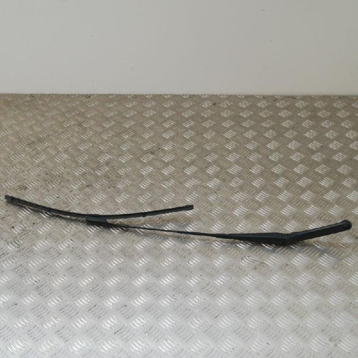 Braț ștergător față AUDI A5 8T3 2011 OEM: 8F1955408 | 2465436