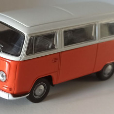 Macheta Volkswagen T2 Bus Orange - Welly 1/36 VW