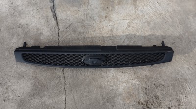 GRILA MASCA FATA FORD FIESTA 2002-2005 foto