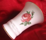 VAZA PORTELAN ALBOTH &amp; KAISER BAVARIA DECOR CU TRANDAFIRI 10 CM