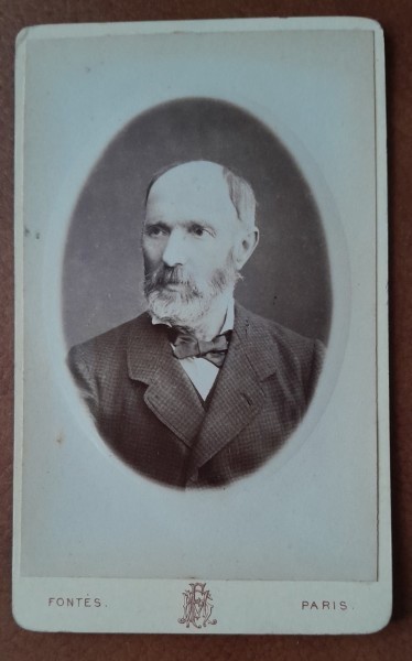 Fotografie tip CDV, barbat cu barba, inceput de secol XX
