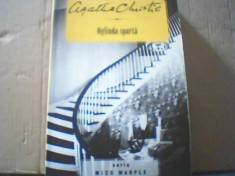 Agatha Christie - OGLINDA SPARTA { Litera, 2014 } foto