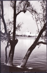 AMS - ILUSTRATA 1059 LACUL HERESTRAU SI CASA SCINTEII, 1964, CIRCULATA