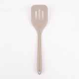 Spatula cu perforatii din silicon pentru gatit,diverse culori,30x7 cm
