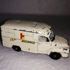 bnk jc Matchbox 14c Bedford Lomas Ambulance