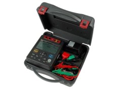Aparat de măsură UNI-T pentru rezistenţa de izolaţie LCD 9999 19mm