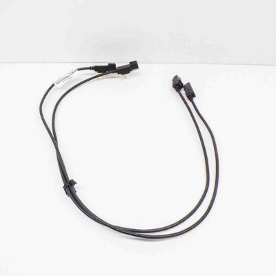 Port USB/AUX-In TESLA MODEL S 2018 OEM: 1004815-08-B | 11497202 foto