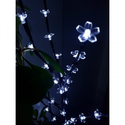 Decoratiune luminoasa crenguta cu baterii 72 led -uri flori alb rece foto