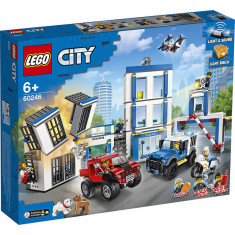 LEGO City 60246 Police station 743 piese foto