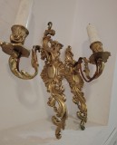 Superb set de 2 aplice cu un braț din bronz masiv Dore in stilul francez Louis