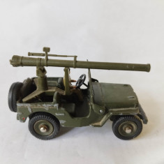 bnk jc Dinky 829 Jeep with 106SR Gun