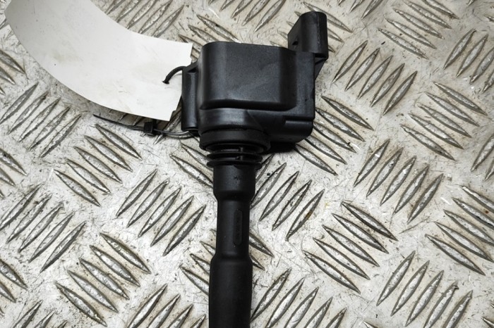 Bobina de inducție de &icirc;naltă tensiune VW T-ROC A11 2023 OEM: 05E905110A 23534247