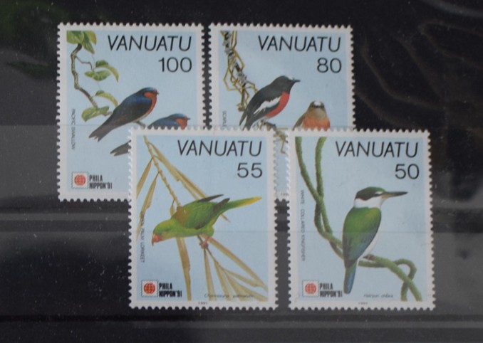 TS24/01 Timbre Serie Vanuatu - Pasari