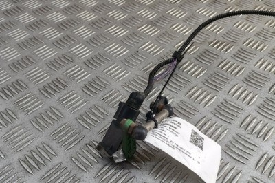 Senzor de nivel &amp;icirc;nălțime dreapta spate VW TOUAREG 7P5 2017 OEM: 7P0616213 | 32028454 foto