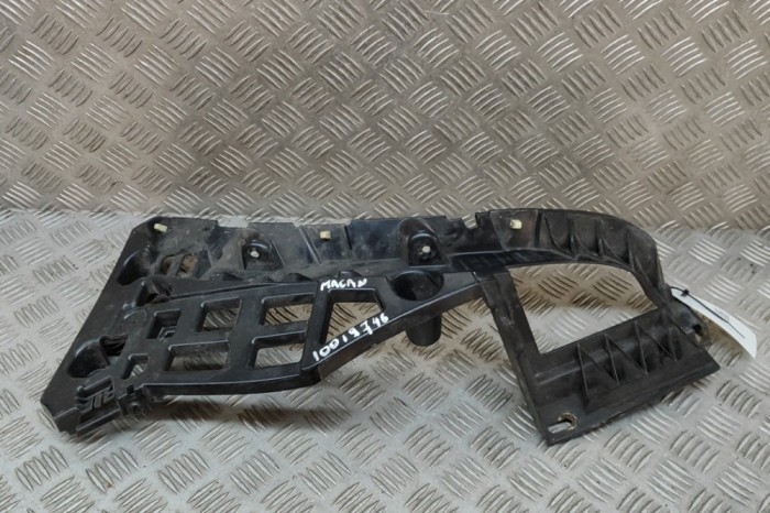 Suport bara de protecție dreapta spate PORSCHE MACAN 95B 2014 OEM: 95B807254B,95B.807.254.B 24831677