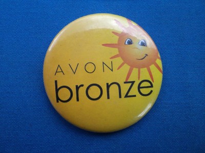 INSIGNA AVON-BRONZE foto