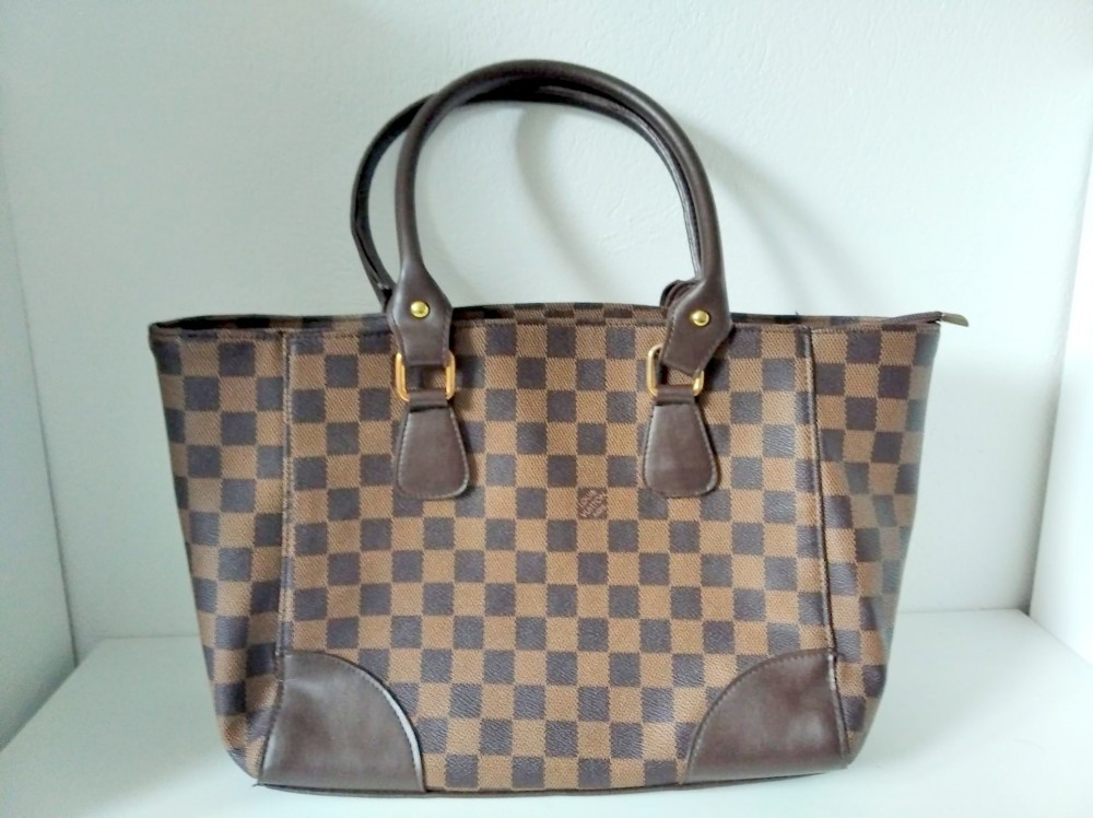 Poseta Louis Vuitton Paris, genta dame, maro, 23x30x11cm, 2 compartimente,  Medie | Okazii.ro