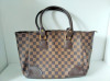 * Poseta Louis Vuitton Paris, geanta dame, maro, 23x30x11cm, 2 compartimente, Medie