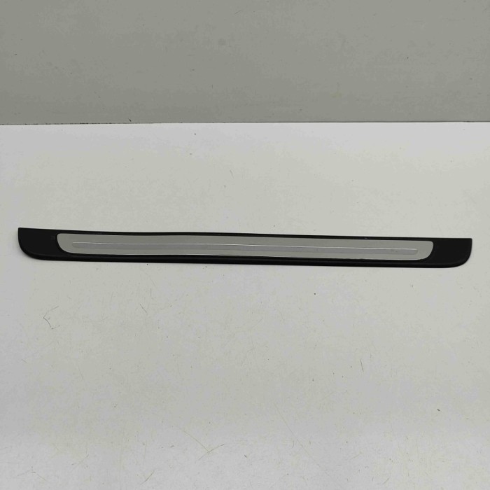 Ornament prag st&acirc;nga față AUDI Q4 SUV F4B 2024 OEM: 8V4853491M