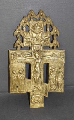 Crucifix ortodox vechi din bronz - lipovenesc - Rusia secol XVIII foto