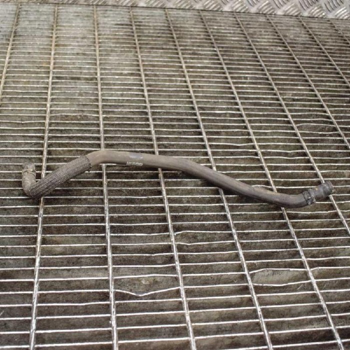 Furtun de lichid de răcire TOYOTA VERSO _R2_ 2013 | 10809902
