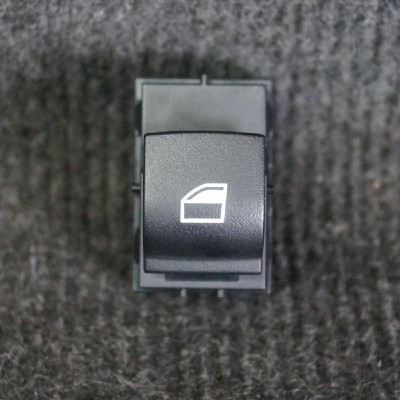 Buton geam ușă dreapta spate BMW 2 Gran Tourer F46 2016 OEM: 9208107 1991738 foto