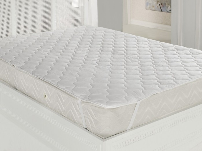 Protectie saltea matlasata Protecta by Coneltex, dimensiuni 140x200 cm, dreptunghiulara, densitate 100 g/mp, umplutura fibra siliconizata antialergica