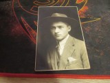 baiat cu palarie an 1926 f1