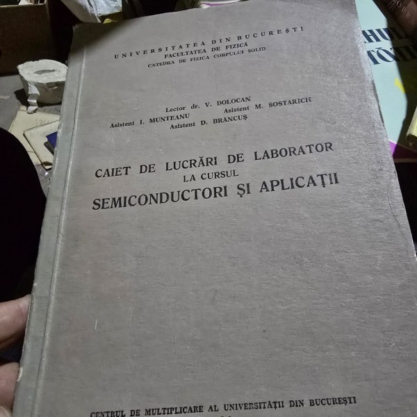 Caiet de lucrari de laborator la cursul Semiconductori si aplicatii - V. Dolocan