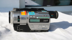 Camera video Digital8 SONY DCR-TR7000 foto