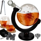 Set decantor whisky Malatec, design glob păm&acirc;ntesc și barcă, 2 pahare cu imprimeu, 8 cuburi din inox