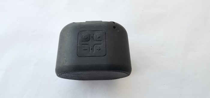 BOXA PORTABILA SPKBT-01. BLUETOOTH FUNCTIONEAZA .