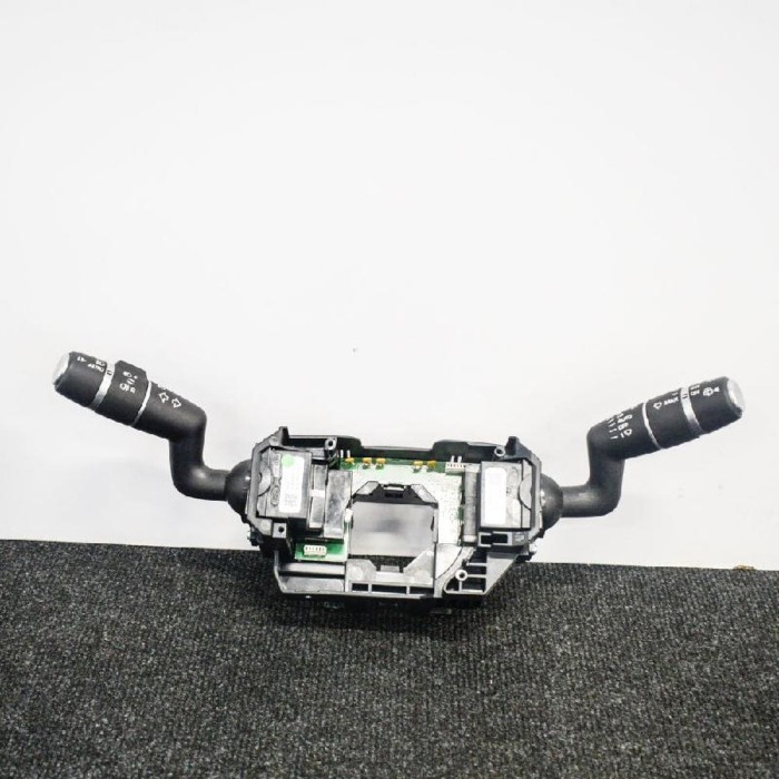 Maneta semnalizare ștergătoare LAND ROVER RANGE ROVER EVOQUE L538 2014 OEM: BJ32-3F972-DBBJ32-3F973-BBDPLA-13N064-DA | 3593365