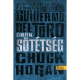 &Ouml;r&ouml;k s&ouml;t&eacute;ts&eacute;g - A K&oacute;r-tril&oacute;gia III. k&ouml;nyv - Guillermo Del Toro