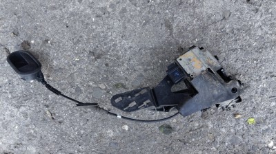 Broasca incuietoare usa completa stanga spate FORD FIESTA/FUSION foto