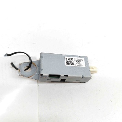 Amplificator de antena FORD PUMA J2K, CF7 2022 OEM: LCPT-18C847-CC foto