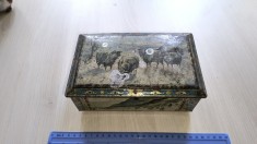 CUTIE DIN TABLA FOARTE VECHE