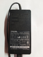 Incarcator/alimentator Toshiba 15V 3A PA2450U foto