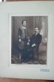 Fotografie pe carton, sot si sotie, perioada interbelica